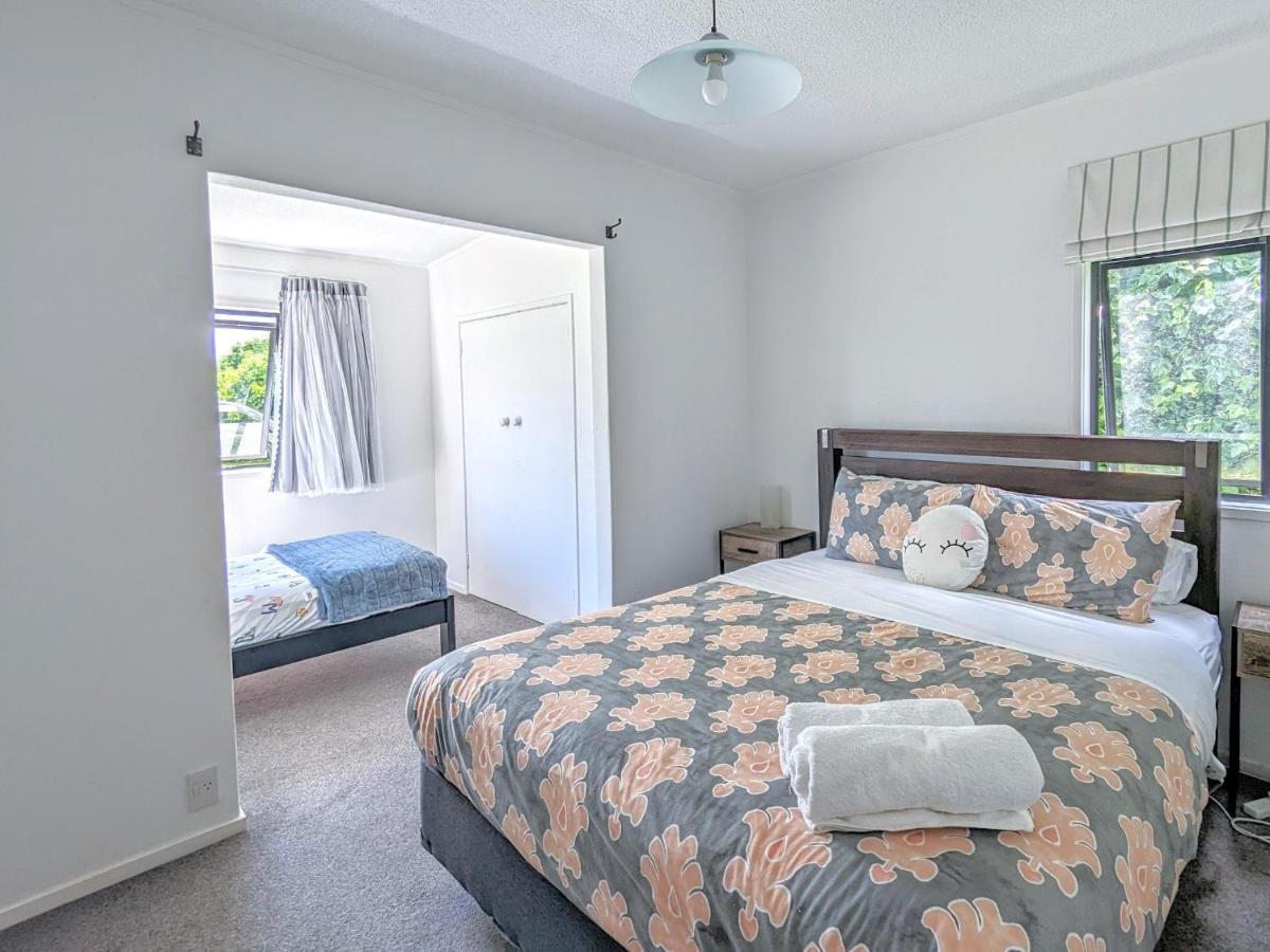 Вилла Rotorua Redwood Retreat Экстерьер фото