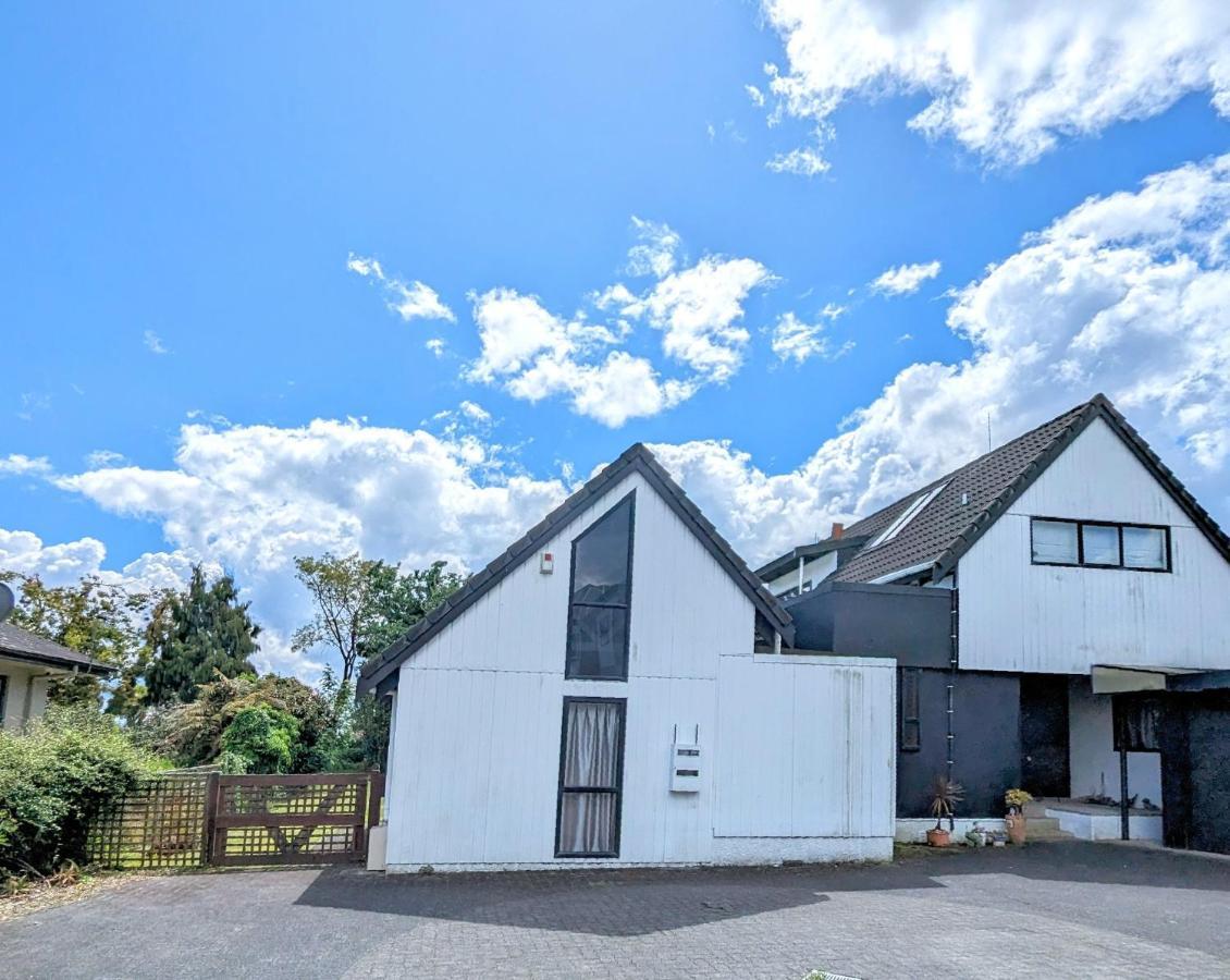 Вилла Rotorua Redwood Retreat Экстерьер фото